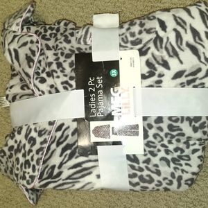 New Ladies 2Pc Pajama Set 3X